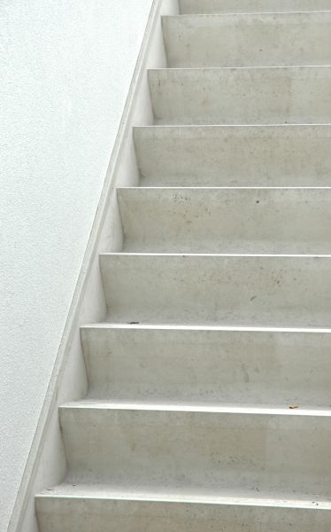 Cracked Stairs Repair